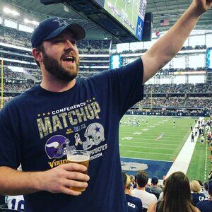 🏈 NWT Dallas Cowboys vs Vikings 2013 Matchup Shirt XL